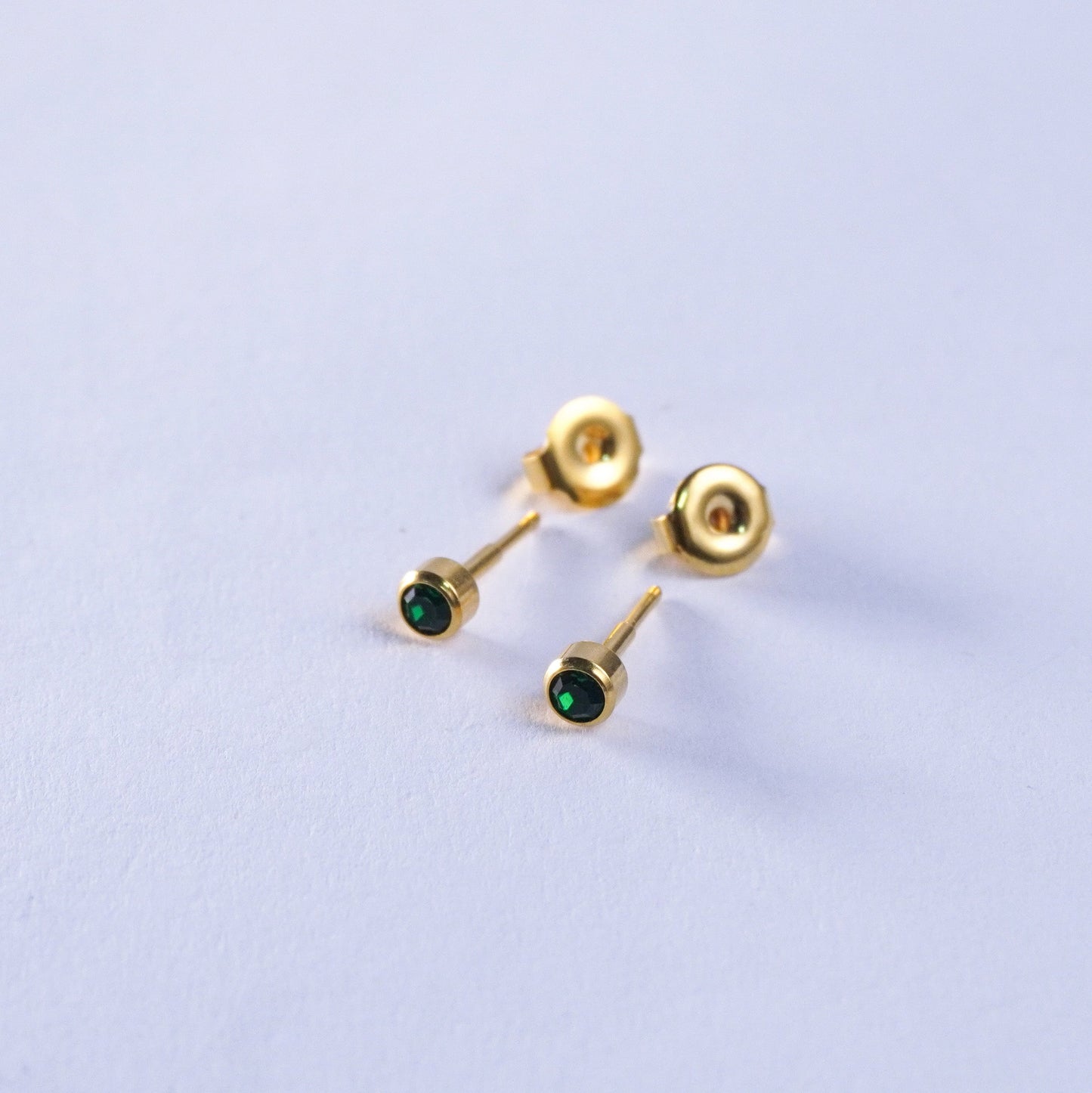 May – Emerald Bezel Set