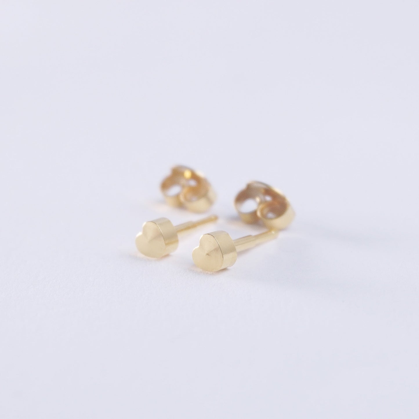 Plain Earing Heart