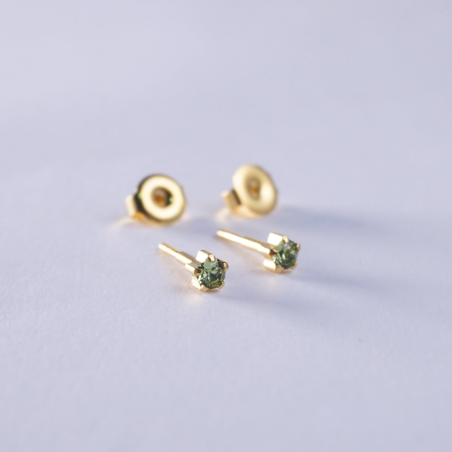 August – Peridot Claw