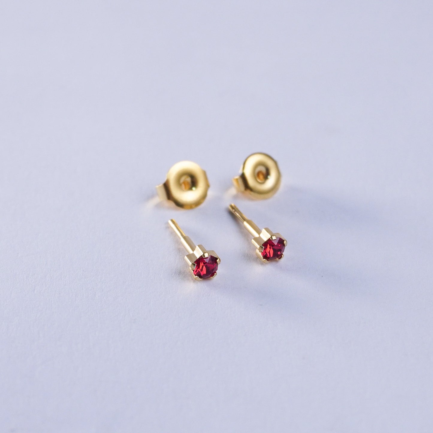 January – Garnet Claw Set