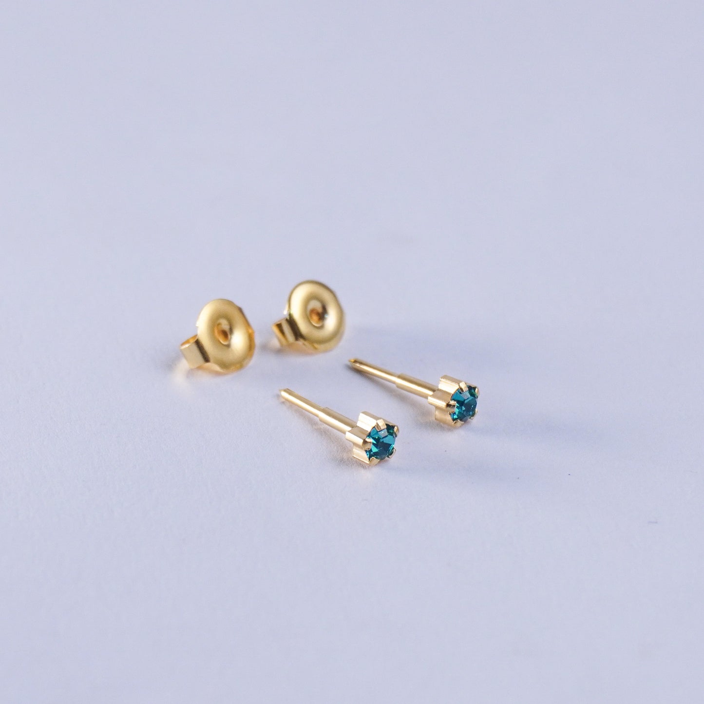 March – Aquamarine Claw Set